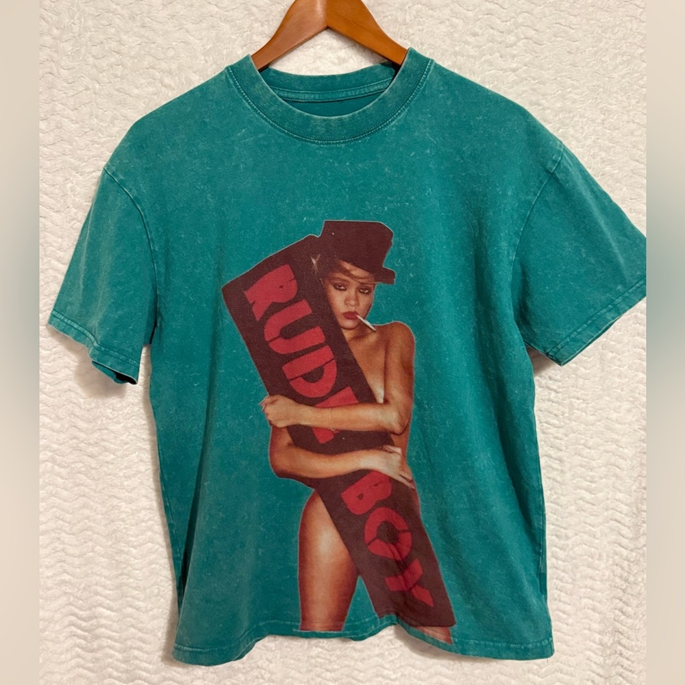Rhianna Rude Boy Graphic Teal T-Shirt!! Size S/M.